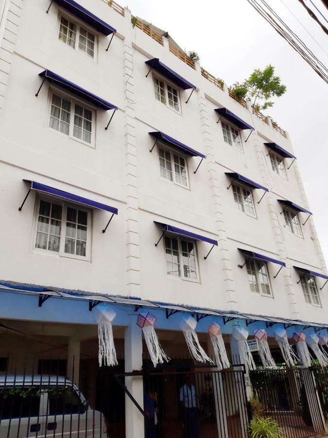Queens Park Apartamento *